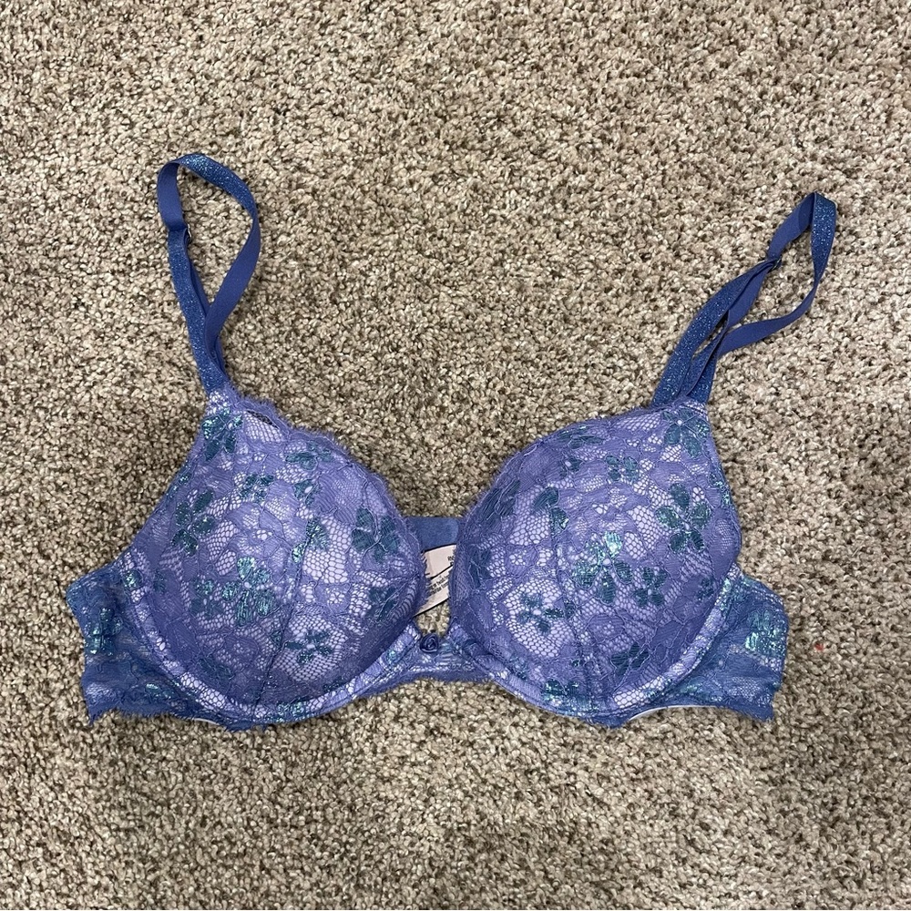 ***Relisting Soon*** VS PINK Push Up Bra